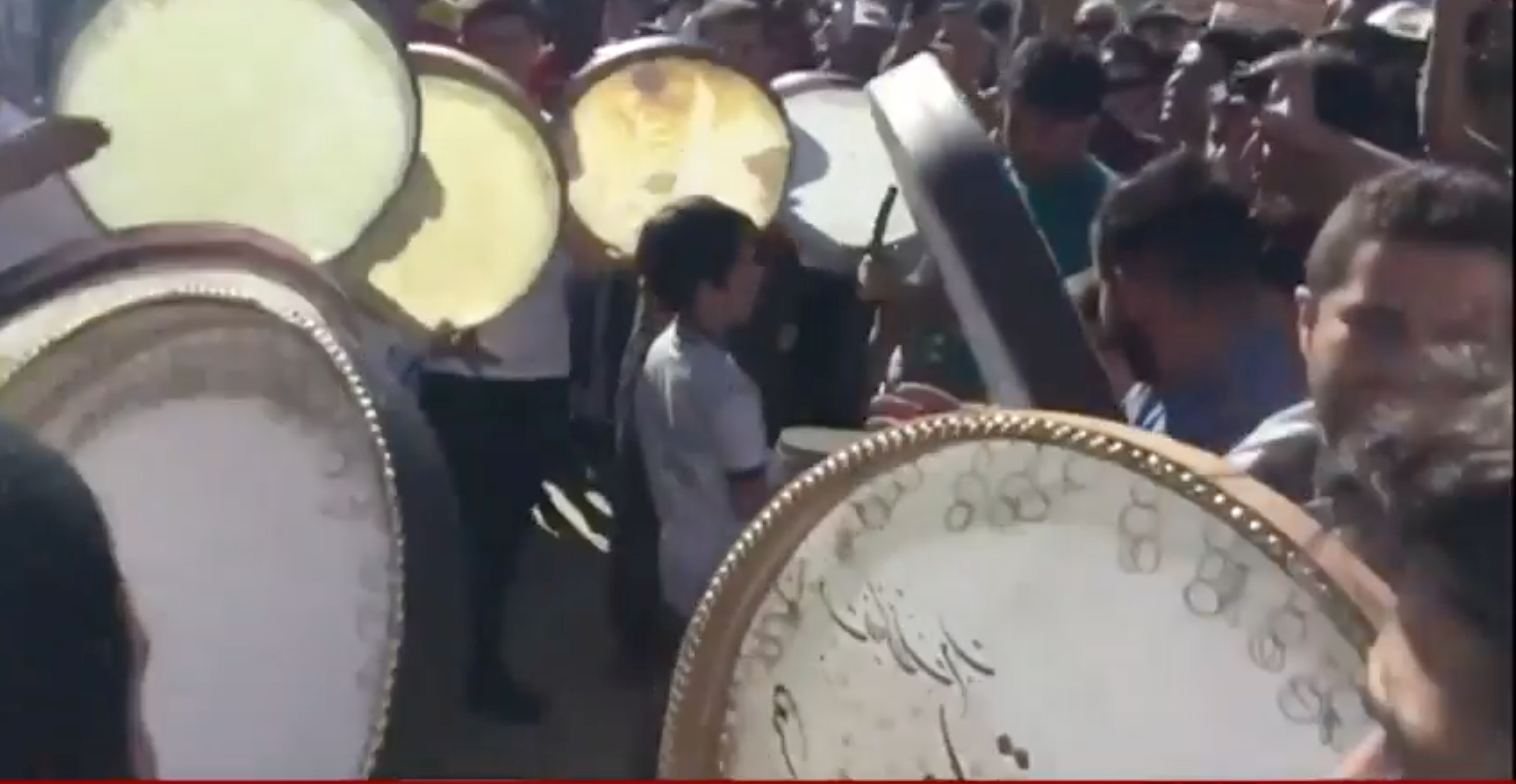 Kurds in Sardasht play daf instrument to commemorate the tragedy. 